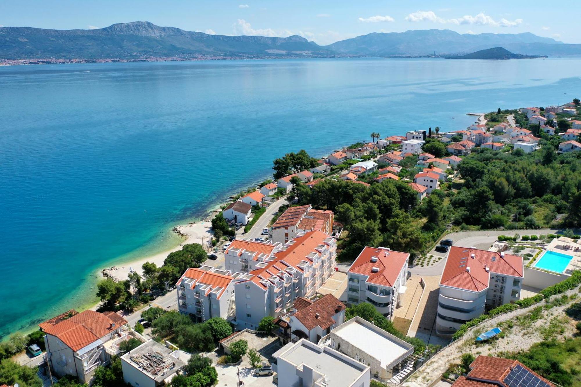 Malo More Resort Arbanija Exterior foto